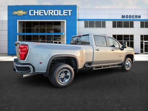 New 2026 Chevrolet Silverado 3500 LT w/ All Star Edition image 6