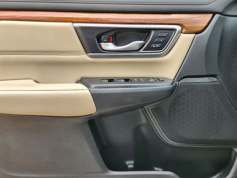 Used 2019 Honda CR-V Touring image 22