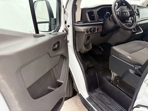 Used 2021 Ford Transit 150 Low Roof RWD image 23