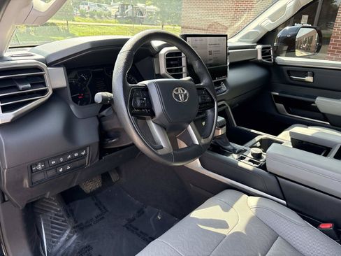 Used 2022 Toyota Tundra Limited AWD/4WD image 17
