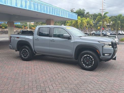 Used 2025 Nissan Frontier PRO-4X w/ Pro Premium Package image 6