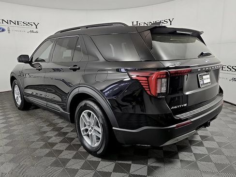 Used 2026 Ford Explorer Active w/ Active Comfort Package RWD image 7