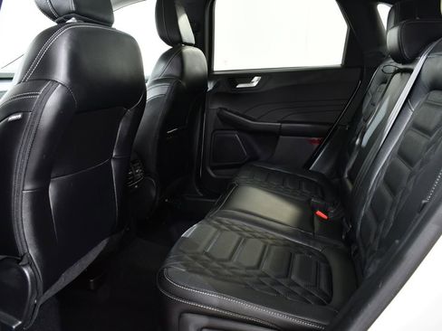 Used 2023 Ford Escape Platinum w/ Premium Technology Package image 16