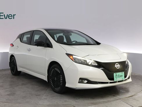 Used 2024 Nissan Leaf SV Plus FWD image 13