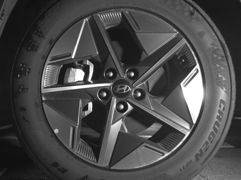 Used 2025 Hyundai Tucson SEL image 12