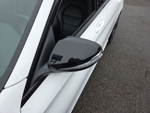 Used 2017 Mercedes-Benz C 300 4MATIC Sedan image 34