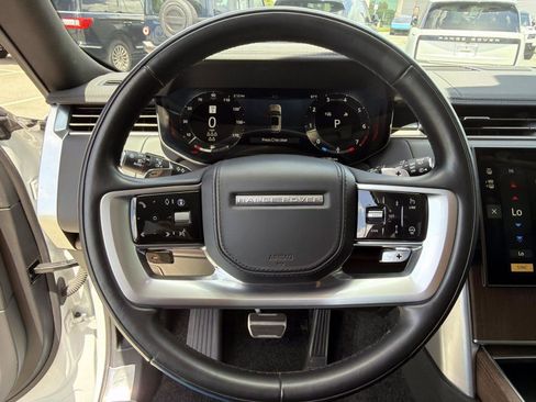 Used 2025 Land Rover Range Rover Long Wheelbase SE AWD/4WD image 27