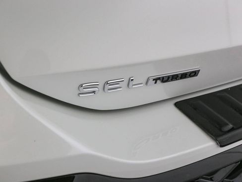 New 2026 Volkswagen Tiguan SEL R-Line AWD/4WD image 10