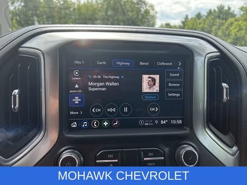 Used 2022 Chevrolet Silverado 2500 LT w/ Midnight Edition AWD/4WD image 13