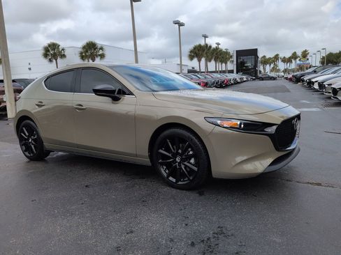 Used 2024 MAZDA MAZDA3 s AWD/4WD image 2