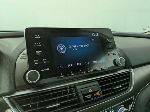 Used 2019 Honda Accord Hybrid image 18