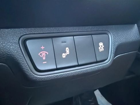 Used 2024 Kia Forte LXS w/ LXS Technology Package FWD image 32