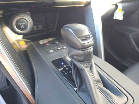 Certified 2023 Toyota Venza Limited image 35