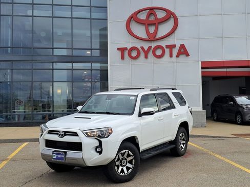 Used 2022 Toyota 4Runner TRD Off-Road Premium image 1