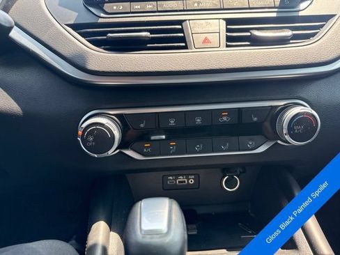 Used 2022 Nissan Altima 2.5 SR w/ Midnight Edition Package AWD/4WD image 16
