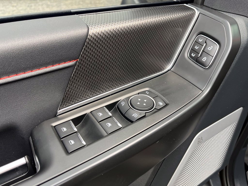 Used 2025 Ford F150 Raptor AWD/4WD image 13