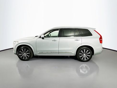 Used 2025 Volvo XC90 B5 Core AWD/4WD image 4