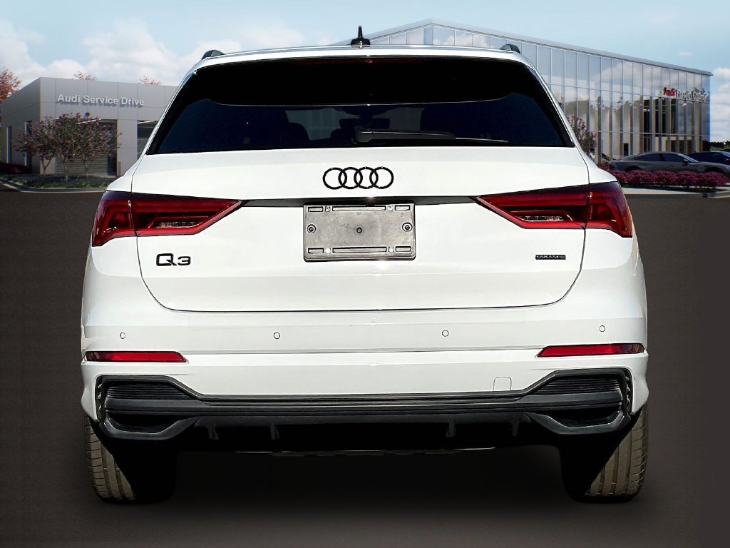 Used 2024 Audi Q3 2.0T Premium Plus w/ Premium Plus Package AWD/4WD image 6