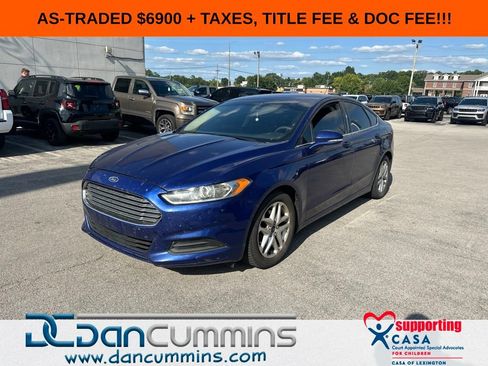 Used 2015 Ford Fusion SE FWD image 1