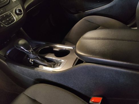 Used 2025 Chevrolet Malibu LT FWD image 26