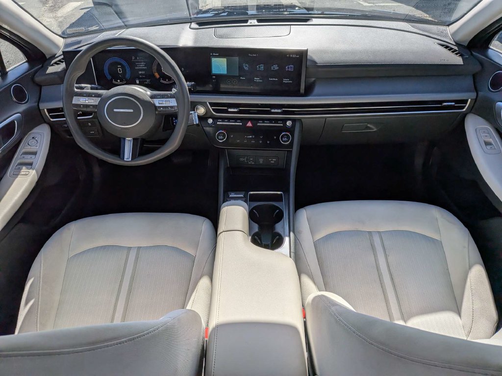 Used 2025 Hyundai Sonata SEL FWD image 13