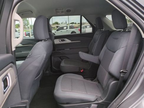 Certified 2026 Ford Explorer Active RWD image 17