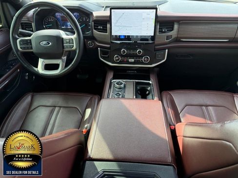 Used 2024 Ford Expedition Limited AWD/4WD image 19