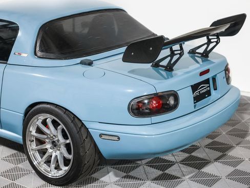 Used 1992 MAZDA MX-5 Miata RWD image 19