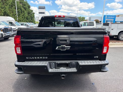 Used 2016 Chevrolet Silverado 1500 LTZ Z71 w/ LTZ Plus Package AWD/4WD image 9