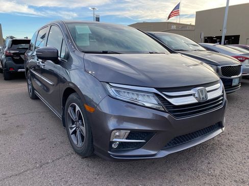 Used 2019 Honda Odyssey Touring image 2