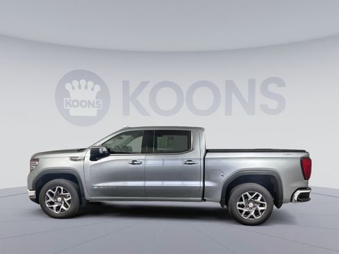 Used 2023 GMC Sierra 1500 SLT w/ SLT Convenience Package image 2