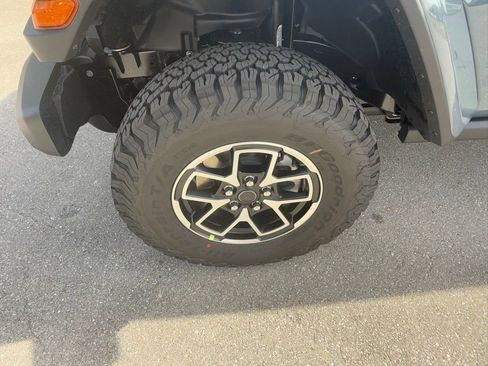 New 2026 Jeep Wrangler Unlimited Rubicon w/ Technology Group AWD/4WD image 33