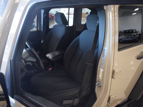 Used 2016 Jeep Wrangler Unlimited Sport w/ Quick Order Package 24S AWD/4WD image 55