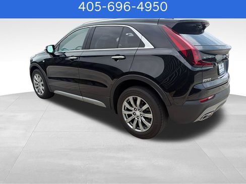 Used 2023 Cadillac XT4 Premium Luxury w/ Technology Package FWD image 3