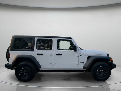 Used 2026 Jeep Wrangler Unlimited Sport AWD/4WD image 32