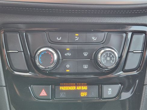 Used 2018 Buick Encore Preferred image 18