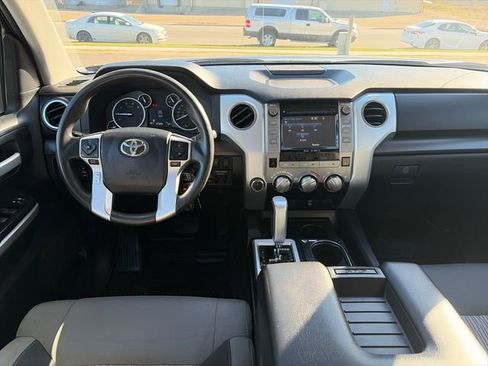 Used 2017 Toyota Tundra SR5 w/ TRD Off Road Package AWD/4WD image 31