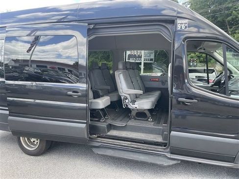Used 2019 Ford Transit 350 XLT RWD image 22