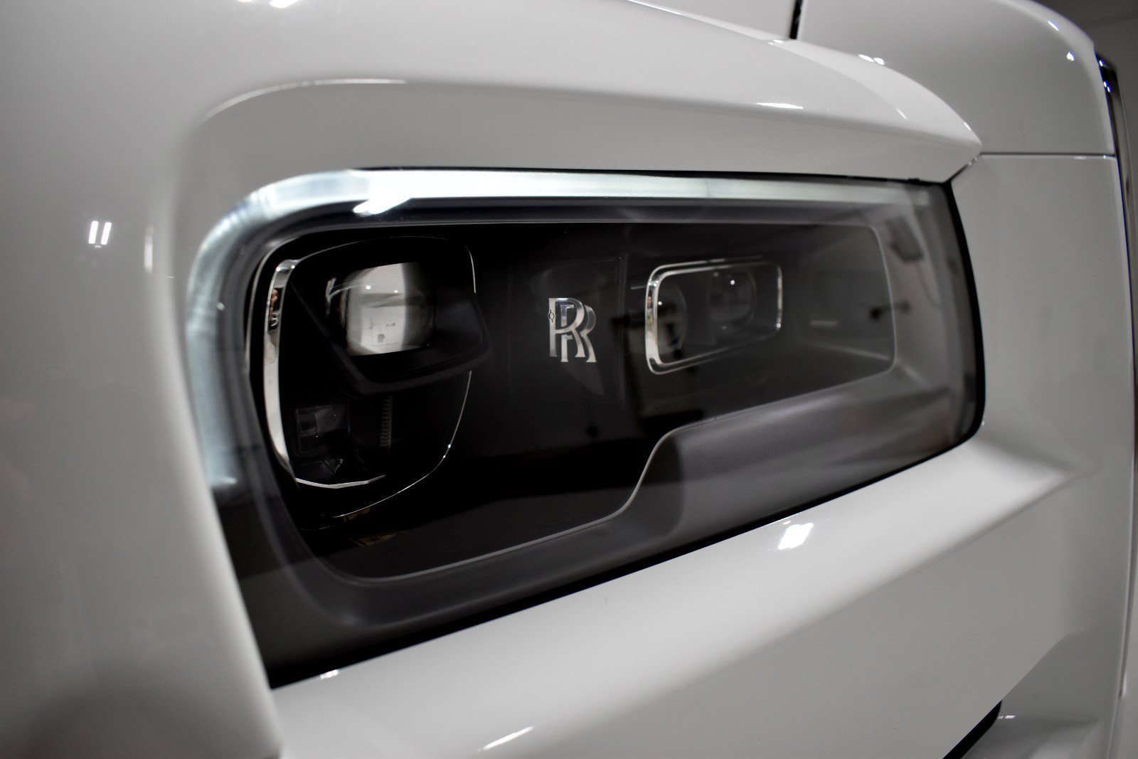 Certified 2023 Rolls-Royce Cullinan AWD/4WD image 13