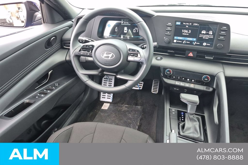 Used 2026 Hyundai Elantra Sport FWD image 21