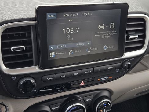 New 2026 Hyundai Venue SEL FWD image 17