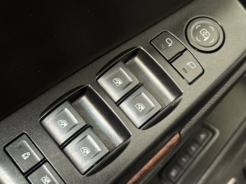 Used 2018 GMC Yukon XL SLT RWD image 14