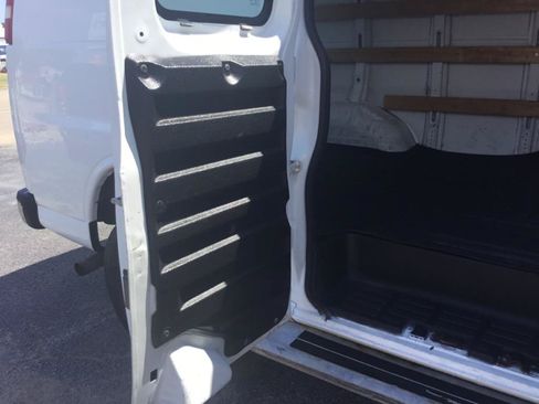 Used 2014 GMC Savana 2500 RWD image 34
