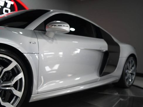 Used 2009 Audi R8 V10 AWD/4WD image 19