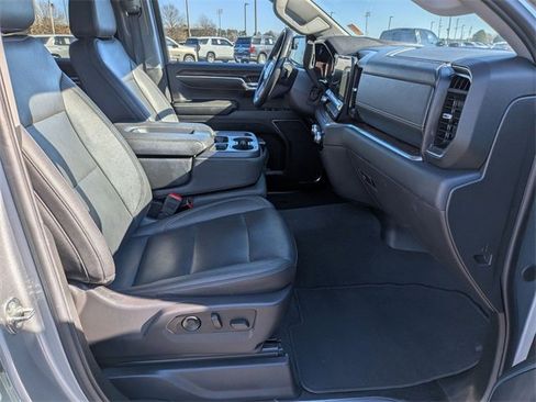 Used 2024 GMC Sierra 1500 SLT image 36