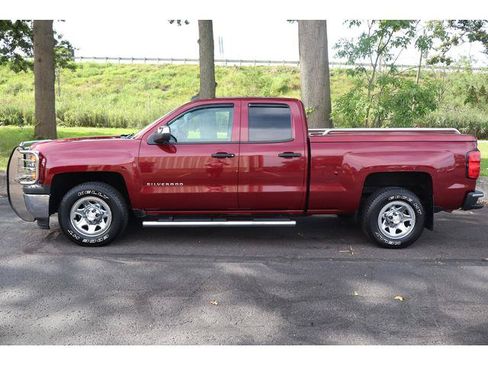 Used 2014 Chevrolet Silverado 1500 W/T RWD image 3