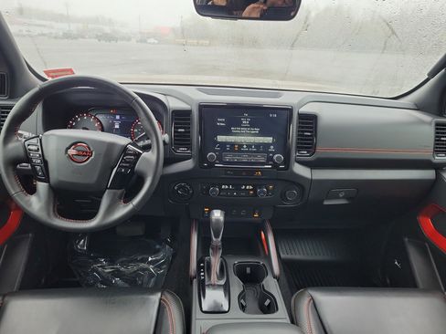 Used 2023 Nissan Frontier PRO-4X w/ Pro-4X Premium Package AWD/4WD image 18