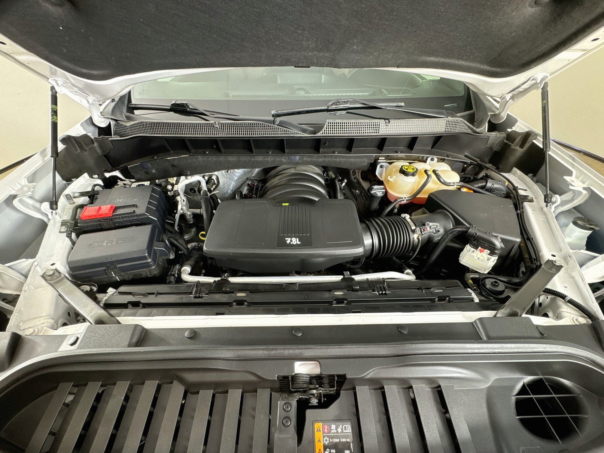Used 2022 Chevrolet Silverado 1500 High Country w/ LPO, Dark Essentials Package AWD/4WD image 25