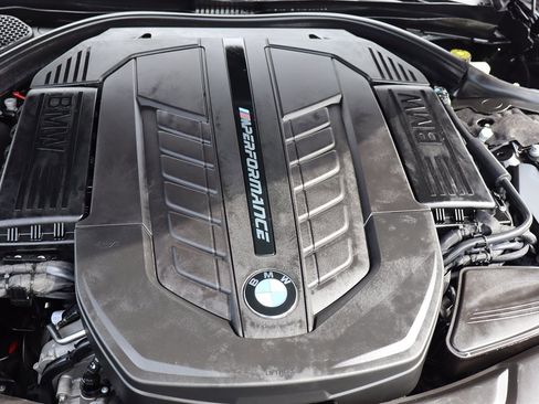 Used 2018 BMW M760i xDrive AWD/4WD image 55