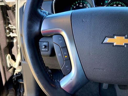 Used 2016 Chevrolet Traverse LT image 22